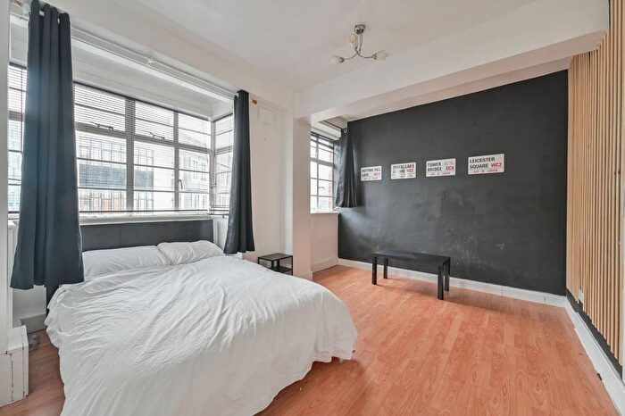 Studio To Rent In Orsett Terrace, Paddington, London, W2