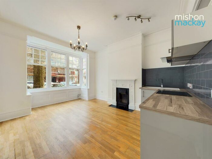 1 Bedroom Flat To Rent In Melville Road, Hove, BN3