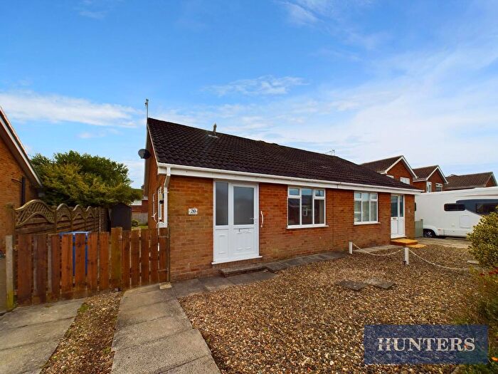 2 Bedroom Semi-Detached Bungalow To Rent In Trentham Close, Bridlington, YO16