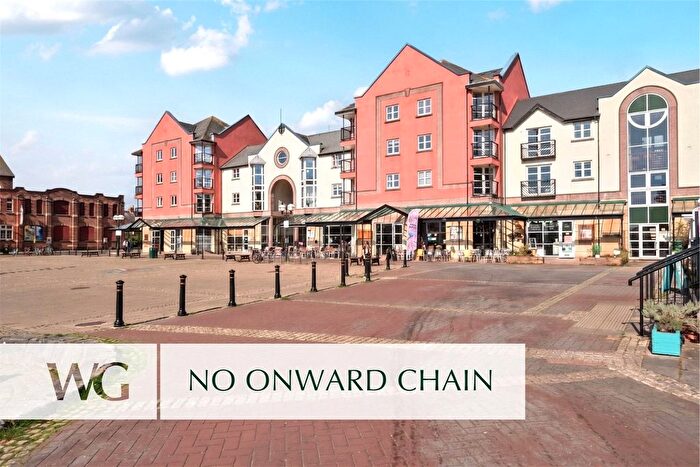 2 Bedroom Flat For Sale In Haven Bank, Exeter, EX2