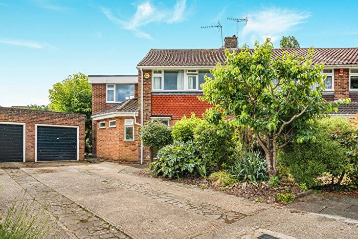 4 Bedroom Semi Detached House For Sale In Durrell Way, Shepperton, TW17