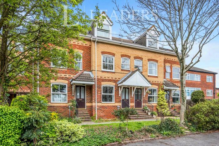 1 Bedroom Maisonette To Rent In Bramdean Mews, Peartree Road, Bitterne, SO19