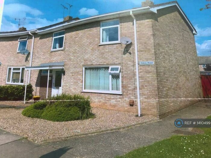 3 Bedroom Semi-Detached House To Rent In Oakes Road, Bury St. Edmunds, IP32