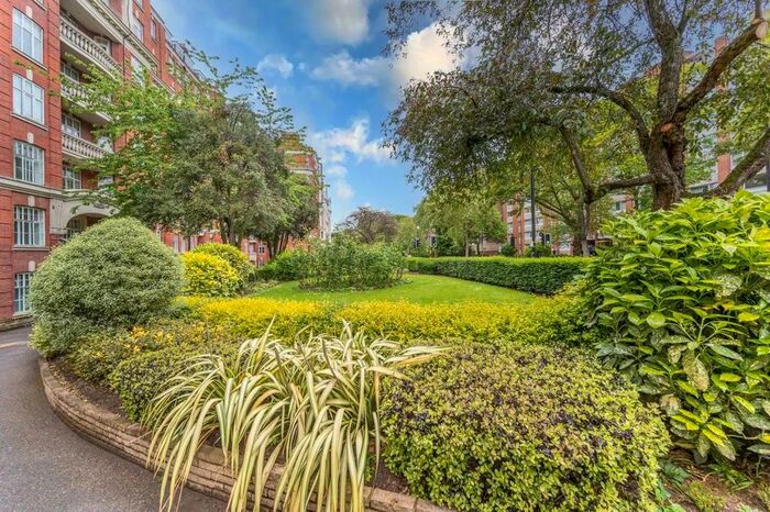 3 Bedroom Flat To Rent In Clive Court, Maida Vale, London, W9