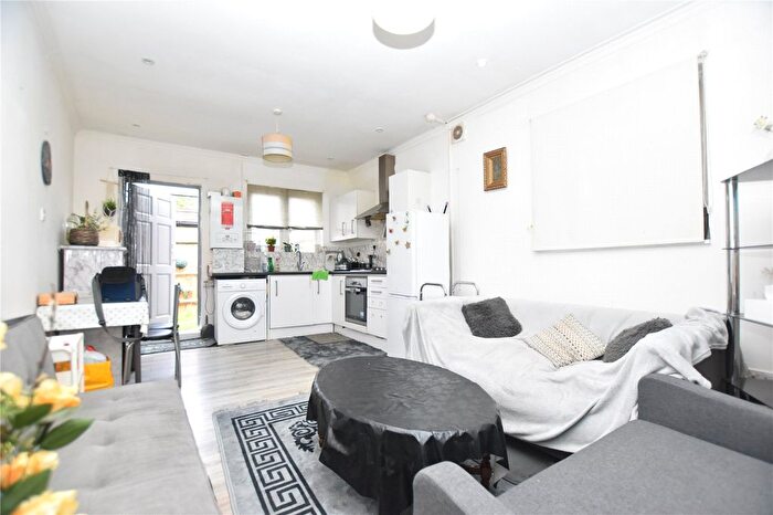 1 Bedroom Flat To Rent In Portland Road, London, SE25