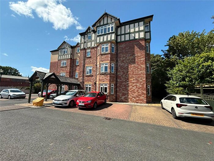 2 Bedroom Apartment For Sale In Moorland Road, Didsbury, Manchester, M20