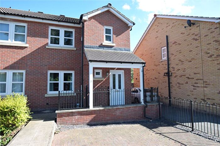 3 Bedroom Semi Detached House To Rent In Hawthorn Mews, Leeds, LS14