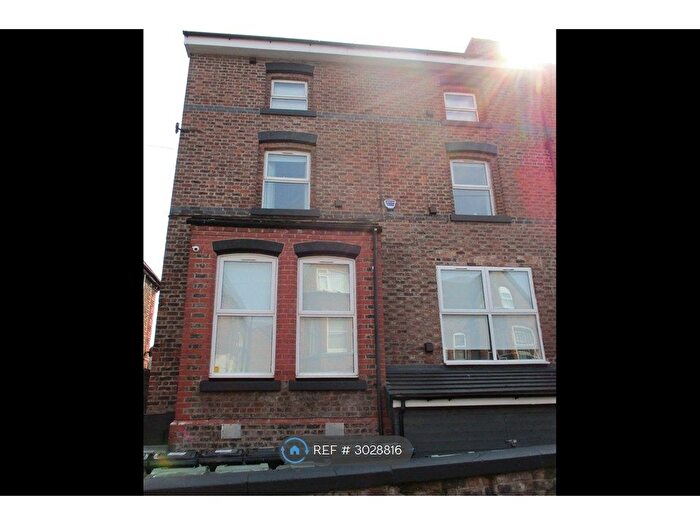 2 Bedroom Flat To Rent In Alexandra Rd, Prenton, CH43