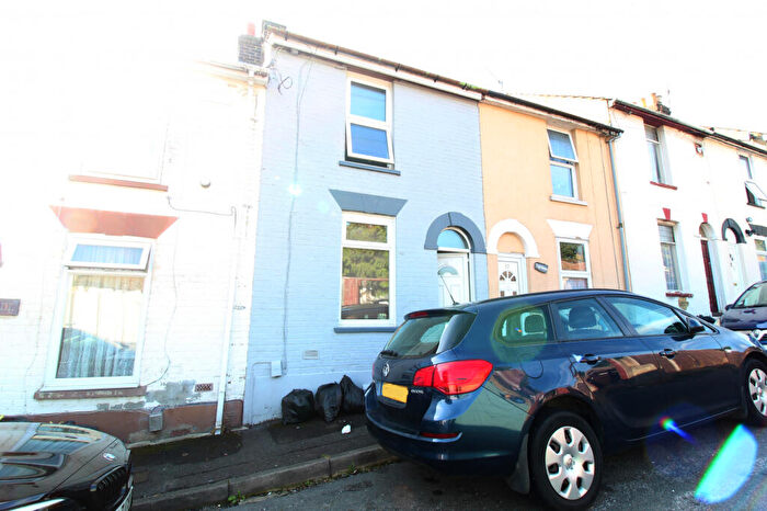 2 Bedroom Terraced House To Rent In Cromwell Terrace, Chatham, Kent, ME4