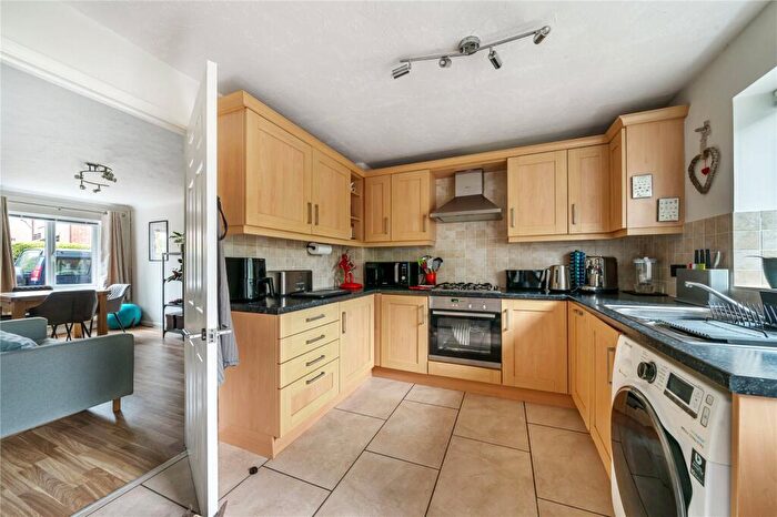 2 Bedroom End Of Terrace House For Sale In Lammas Close, Godalming, Surrey, GU7