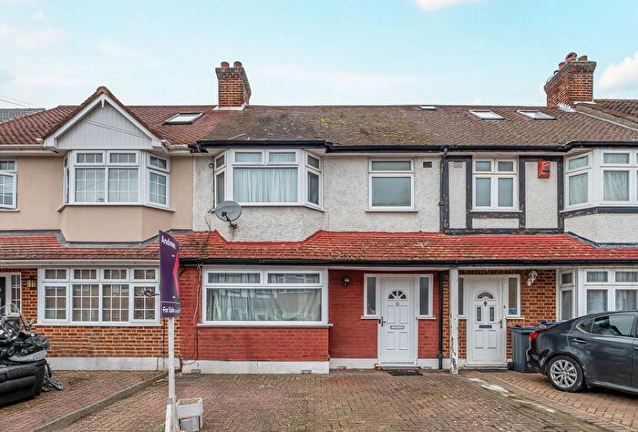 3 Bedroom Terraced House For Sale In Abbotts Road, Mitcham, CR4