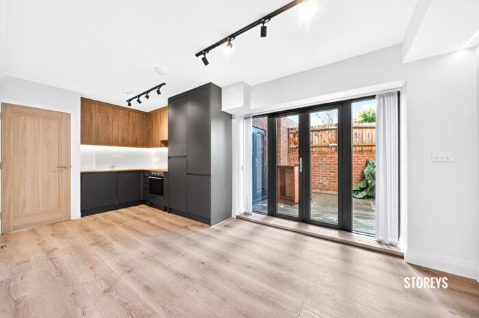 2 Bedroom House To Rent In Denmark Place, Tring, HP23