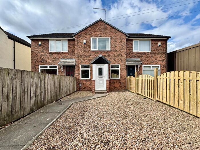 3 Bedroom Terraced House For Sale In New Road, Kirkheaton, Huddersfield, HD5