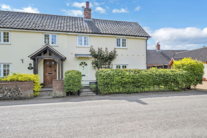 3 Bedroom Cottage For Sale In Oak Lane, Rougham, IP30