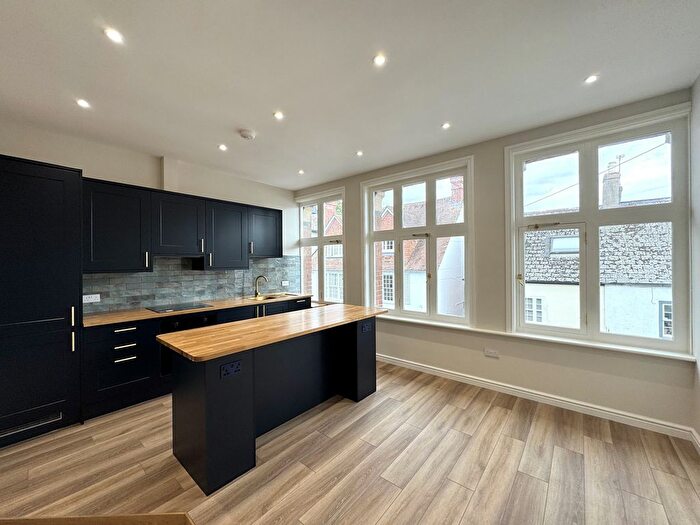 1 Bedroom Flat To Rent In Fore Street, Exeter, EX3
