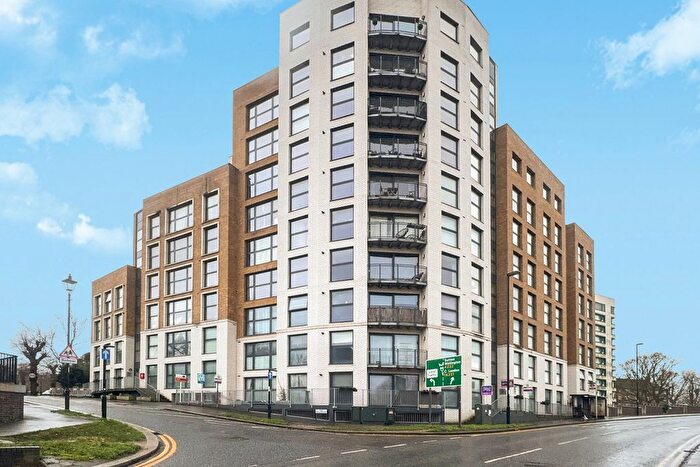 2 Bedroom Flat For Sale In The Waldrons, Croydon, CR0