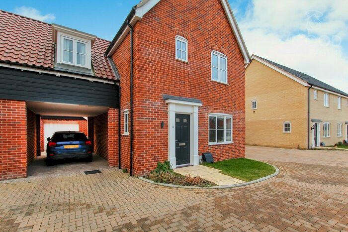 3 Bedroom Detached House For Sale In Skimmer Chase, Soham, CB7