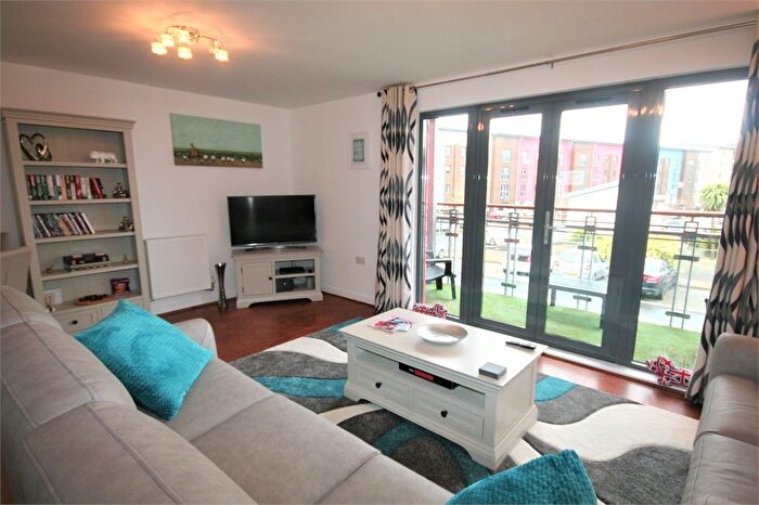 2 Bedroom Flat To Rent In St Margaret's Court, Swansea, SA1