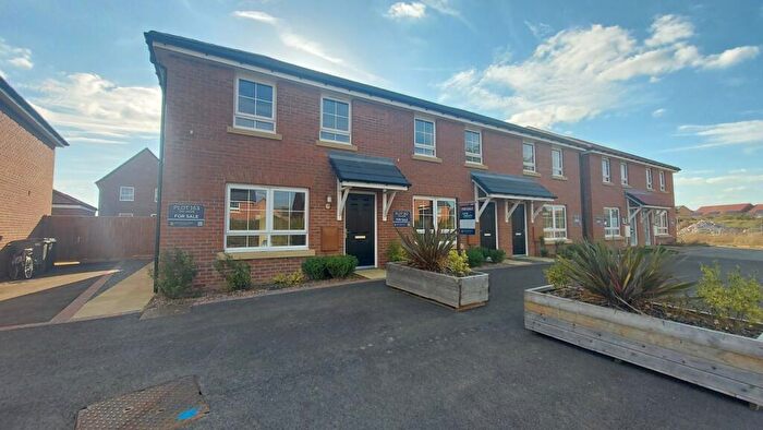 3 Bedroom Semi-Detached House For Sale In Abbott Row, Corby Glen, Grantham, NG33