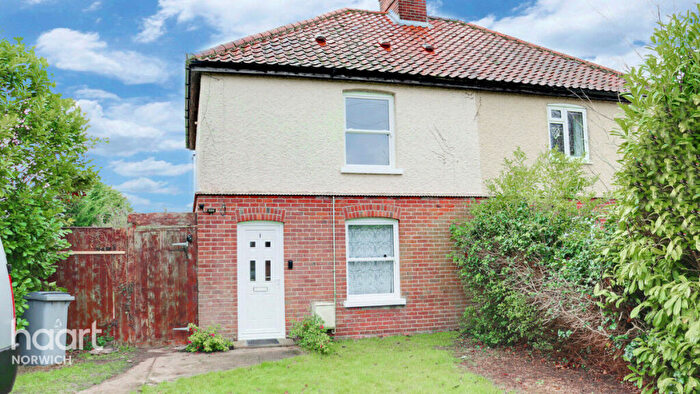 3 Bedroom Semi-Detached House To Rent In School Road, Lingwood, NR13