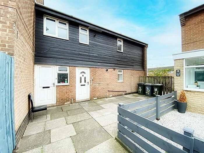2 Bedroom Apartment For Sale In Bedale Close, Battle Hill, Wallsend, NE28