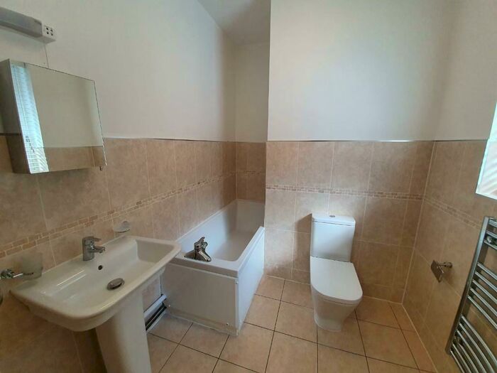 2 Bedroom Apartment To Rent In Icknield Street, Jewellery Quarter, Birmingham, B18
