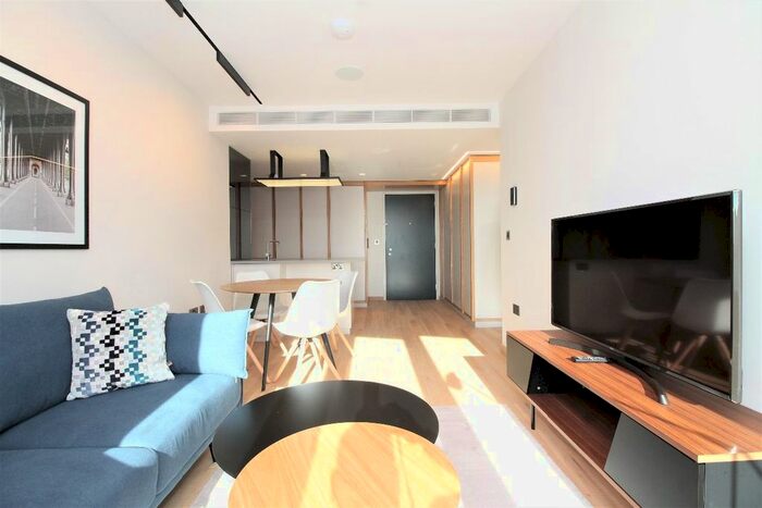2 Bedroom Flat To Rent In International Way, Manhattan Loft Garden, Stratford, E20