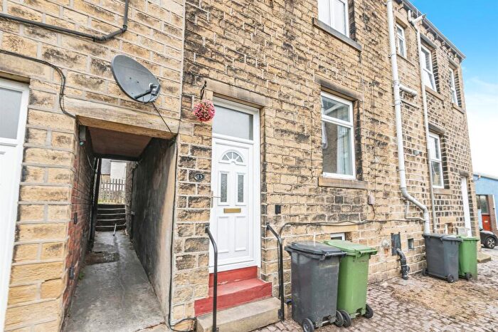 2 Bedroom Terraced House For Sale In Hill Top Road, Paddock, Huddersfield, HD1