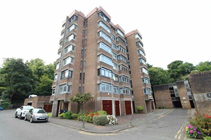 1 Bedroom Flat To Rent In Lethington Avenue, Glasgow, G41