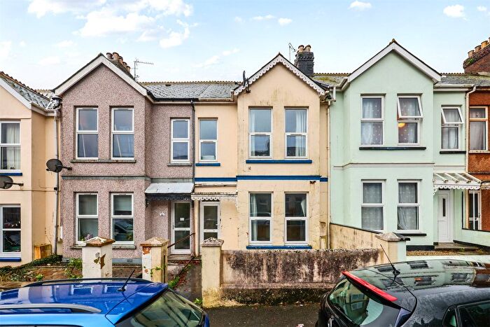 2 Bedroom Flat For Sale In Victoria Street, Torpoint, Cornwall, PL11