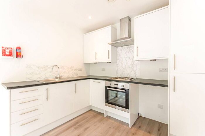 1 Bedroom Flat To Rent In Cranbrook Mews, Walthamstow, E17