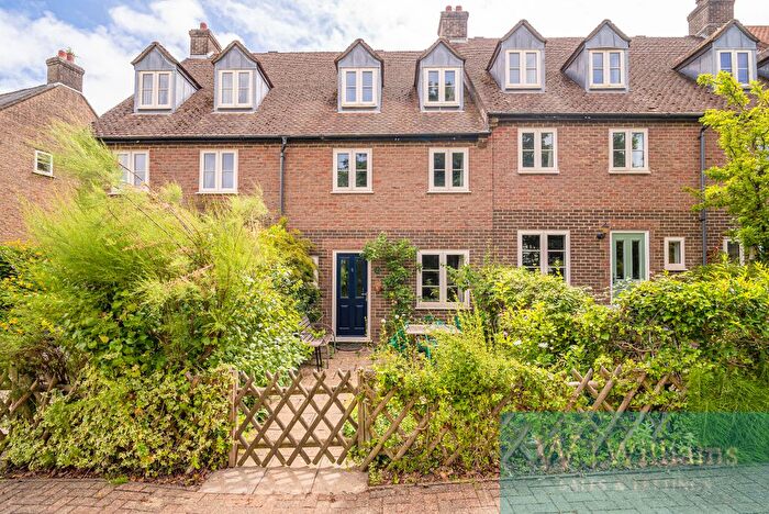 3 Bedroom Cottage For Sale In Bittern Place, Newport, Isle Of Wight, PO30