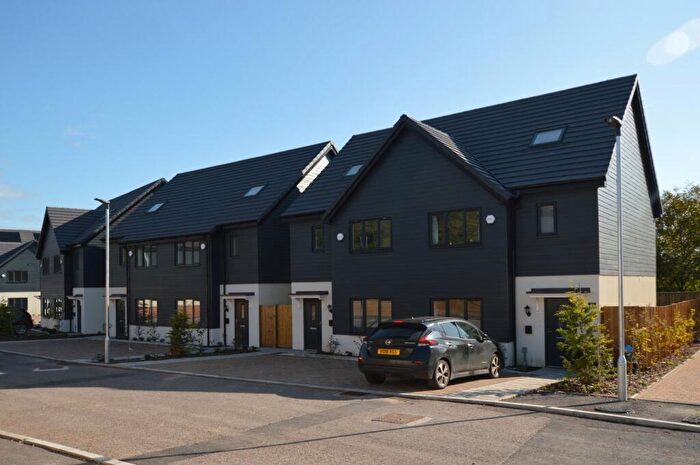 4 Bedroom Semi-Detached House For Sale In Steart Bushes, Cheddar, BS27