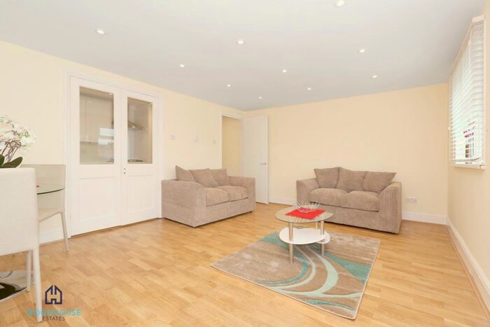 1 Bedroom Flat To Rent In High Road, London, N15