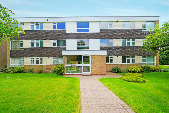 2 Bedroom Apartment To Rent In Albany Gardens, Hampton Lane, Solihull, B91
