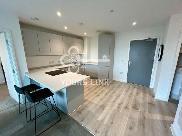 2 Bedroom Flat For Sale In Wharf End, Manchester, Greater Manchester, M17