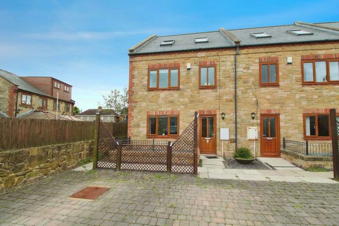 5 Bedroom End Of Terrace House For Sale In Heightley Court, Cambois, NE24