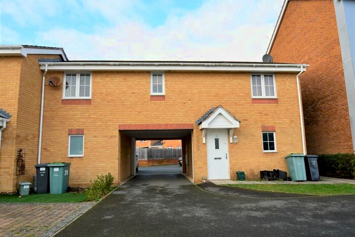 2 Bedroom Maisonette To Rent In Snowberry Road, Newport, PO30