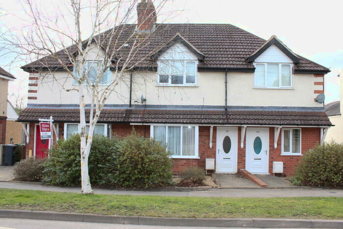 3 Bedroom Terraced House To Rent In Kenilworth Road, Balsall Common, CV7