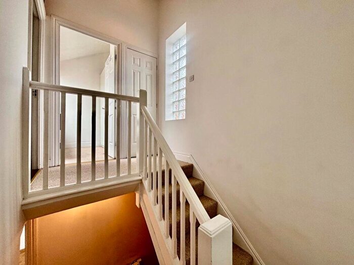2 Bedroom Apartment For Sale In Cox Street, Jewellery Quarter, Birmingham, B3 - Photo 8