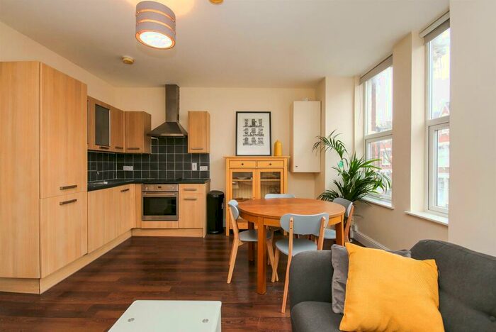 2 Bedroom Apartment To Rent In Fairbridge Road, N19