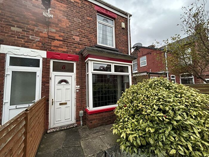 2 Bedroom End Of Terrace House To Rent In Arlington Avenue, Perth Street, Hull, Yorkshire, HU5