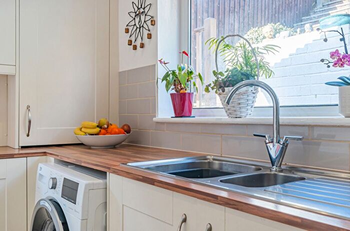 2 Bedroom Detached Bungalow For Sale In Shorton Valley Road, Paignton, Devon, TQ3