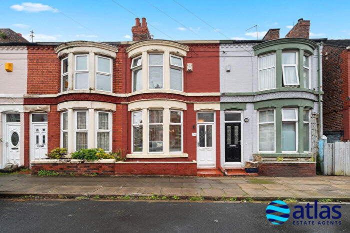 3 Bedroom Terraced House For Sale In Southdale Road, Wavertree, L15