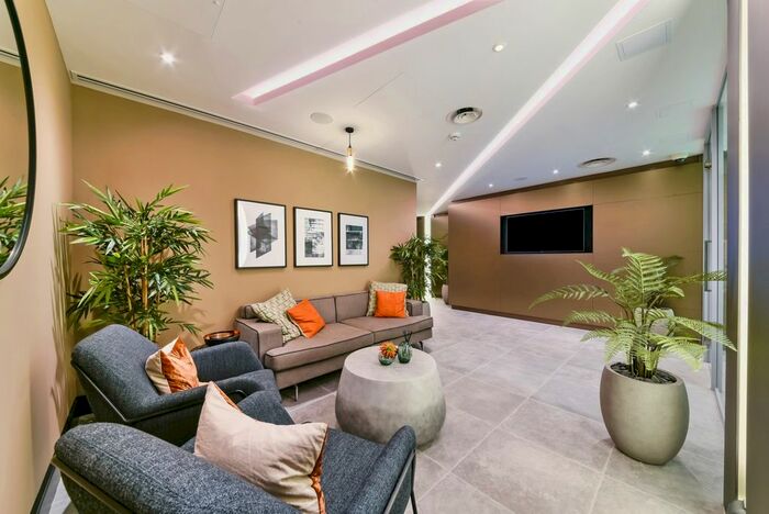 2 Bedroom Flat To Rent In Bollinder Place, Islington, London, EC1V