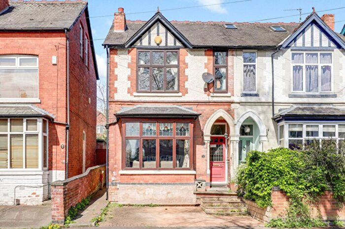 3 Bedroom Semi Detached House For Sale In Leonard Avenue, Nottingham, NG5