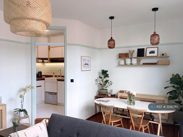 1 Bedroom Flat To Rent In Strand Building, London, E9