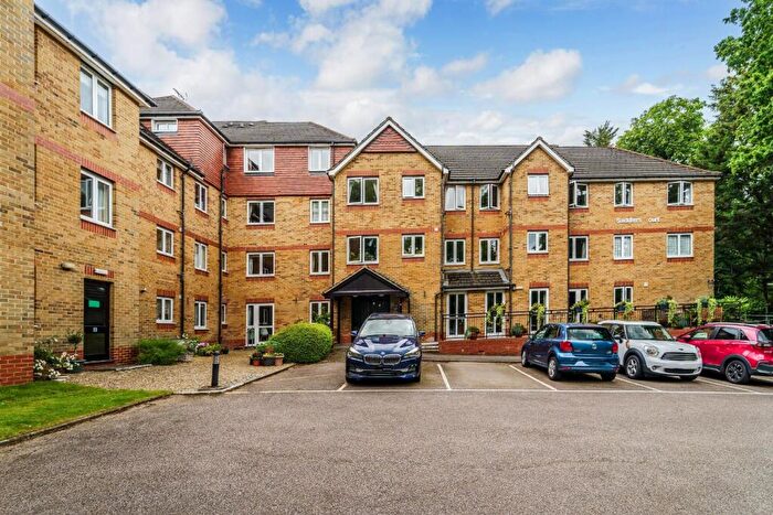 2 Bedroom Retirement Property For Sale In South Street, Epsom, KT18