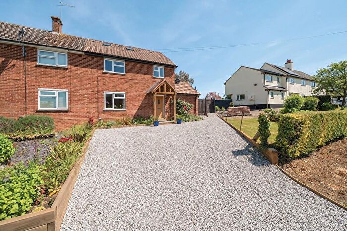 4 Bedroom Semi-Detached House For Sale In Station Road, Catworth, PE28