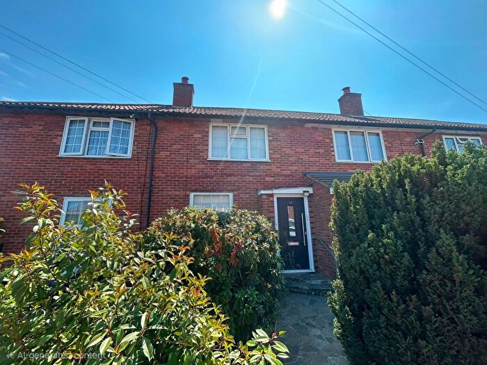 2 Bedroom Terraced House For Sale In Stavordale Road, Carshalton, SM5